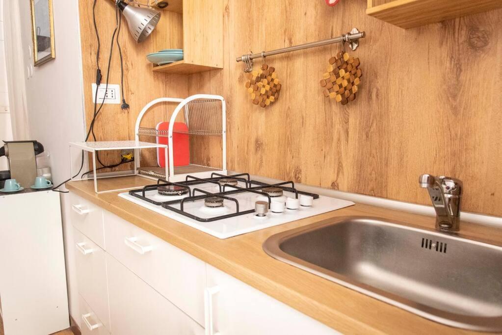 La Casa Di Marisela In Via Emanuele Filiberto Apartment โรม ภายนอก รูปภาพ