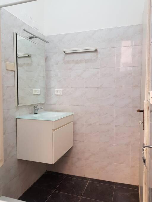 La Casa Di Marisela In Via Emanuele Filiberto Apartment โรม ภายนอก รูปภาพ